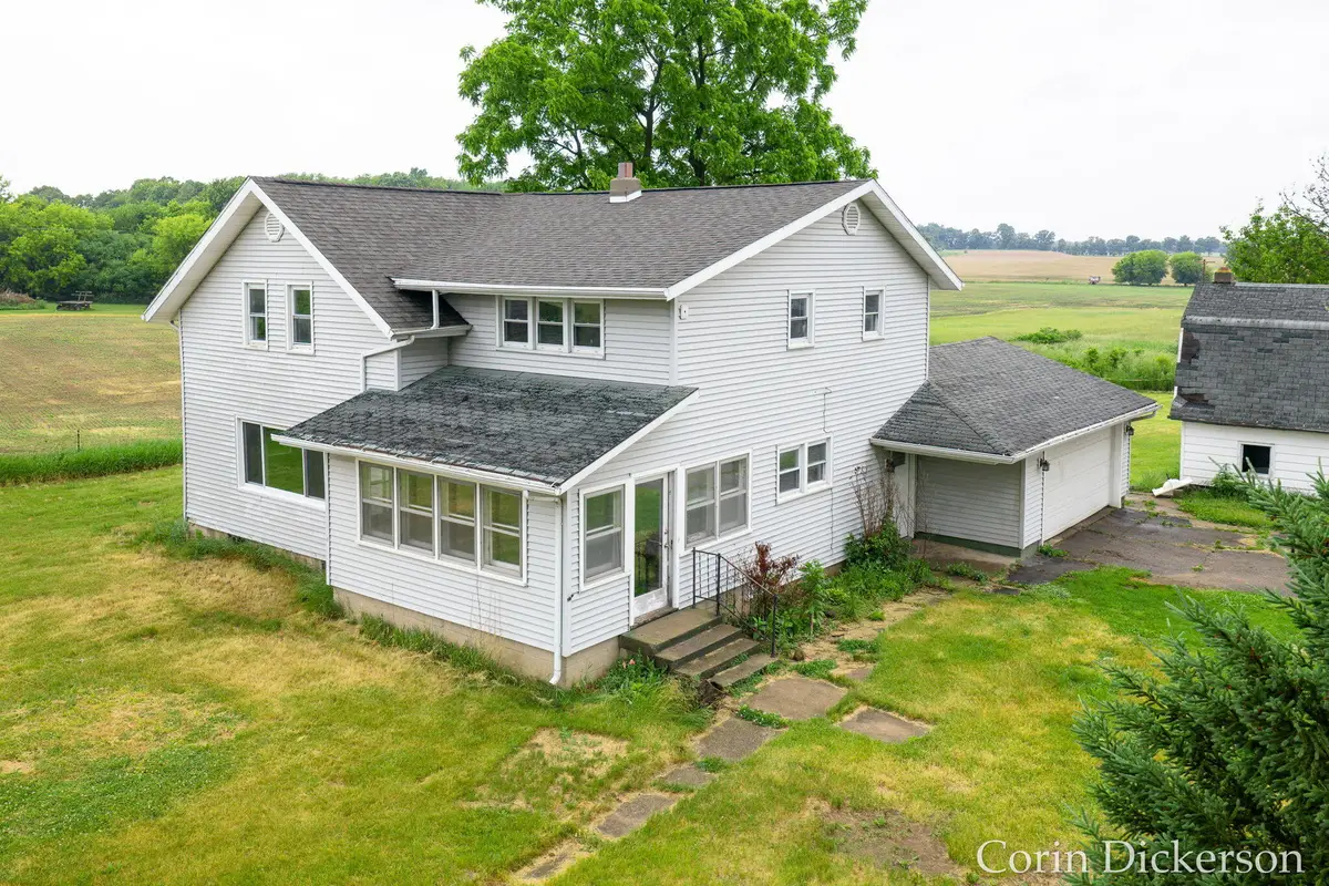 29255 S Dr N, Springport, MI 49284 - #1