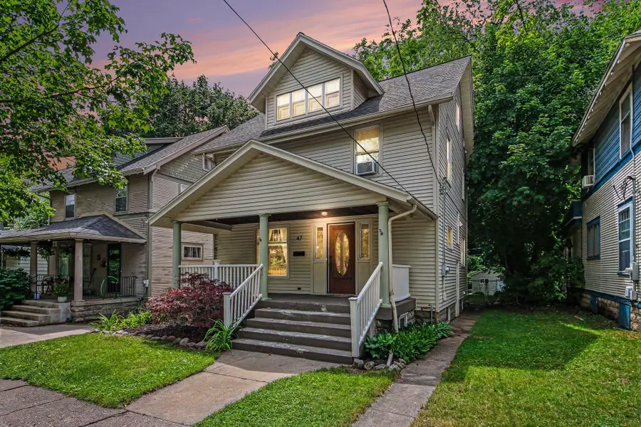47 Carlton Avenue SE, Grand Rapids, MI 49506 - #2