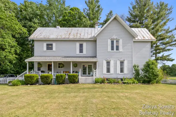 13543 Pine Lake Avenue NE, CedarSprings, MI 49319