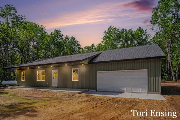19828 Yankee Road, HowardCity, MI 49329