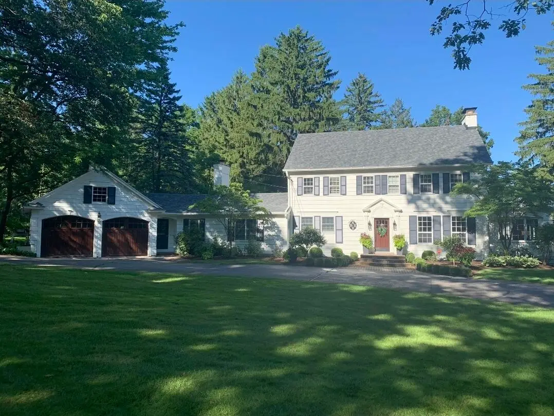 260 Lakeside Drive SE, East Grand Rapids, MI 49506 - #1