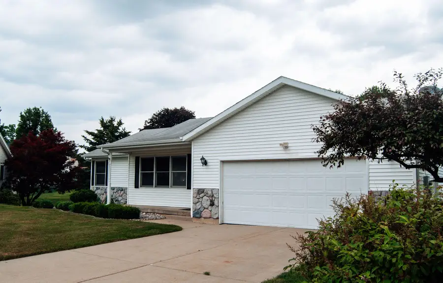 6674 Airfield Court SW, Cutlerville, MI 49315 - #2