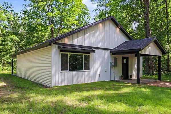 9066 Agawa Trail, HowardCity, MI 49329