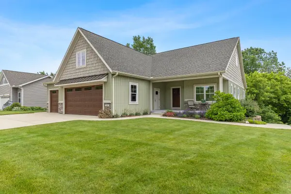 2961 Bristol Avenue NW, Walker, MI 49544