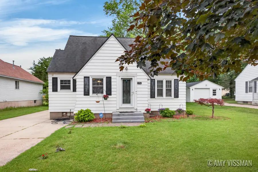 196 E 34th Street, Holland, MI 49423 - #2