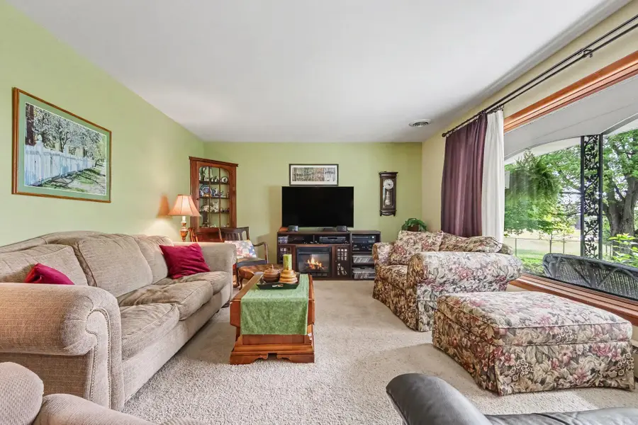 324 Fairlane Drive NW, Sparta, MI 49345 - #2