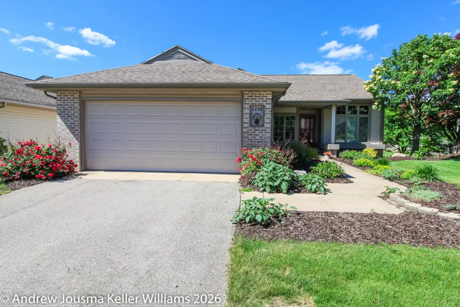 4205 Sabal Pointe Court SE Unit: 10, Grand Rapids, MI 49546 - #2