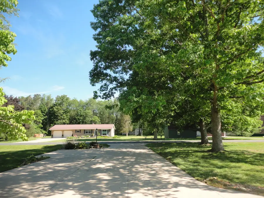 8711 Riverbend Drive, South Haven, MI 49090 - #3