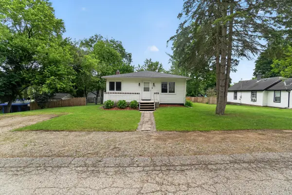 4036 Childs Avenue NW, ComstockPark, MI 49321
