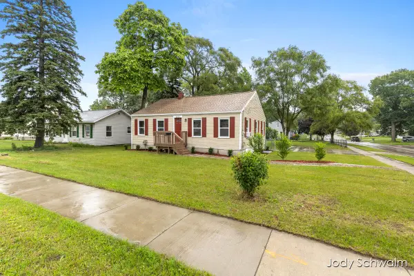 3844 Clyde Park Avenue SW, Wyoming, MI 49509