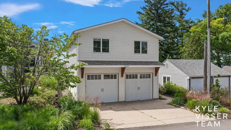 7007 Goldenrod Avenue NE, Rockford, MI 49341 - #2