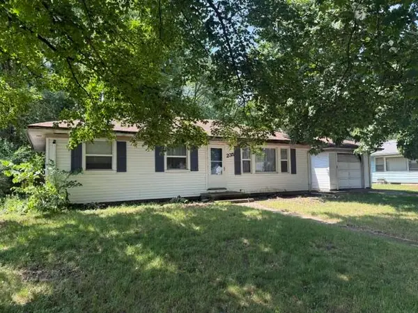 235 Connecticut Drive, Portage, MI 49024