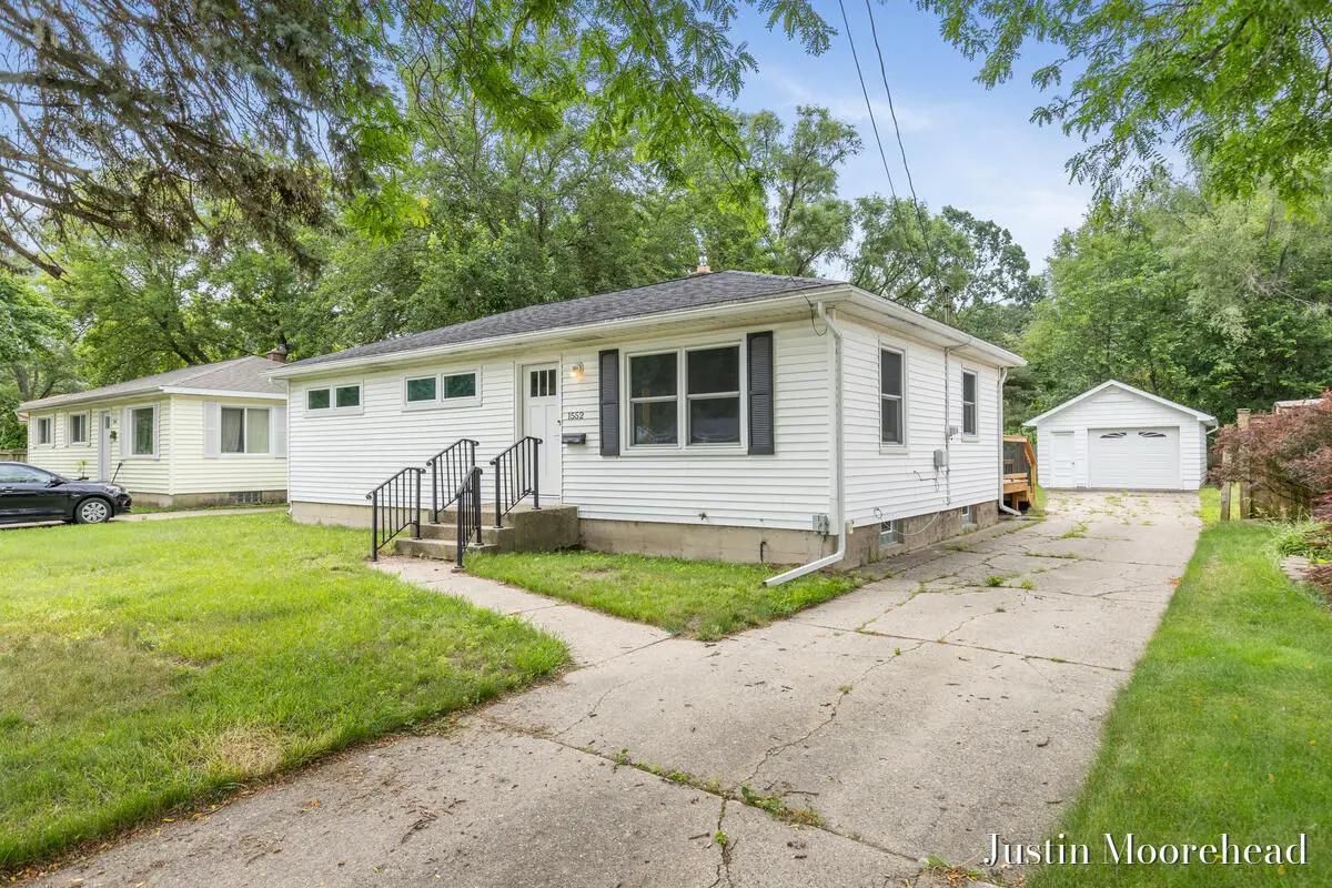 1552 41st Street SW, Wyoming, MI 49509 - #1
