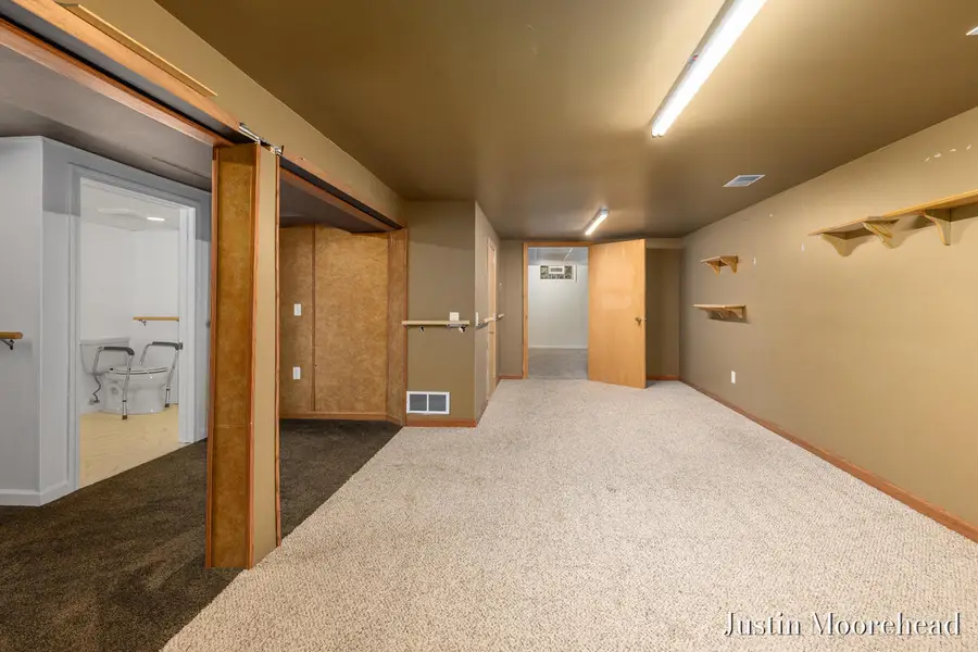 1552 41st Street SW, Wyoming, MI 49509 - #3