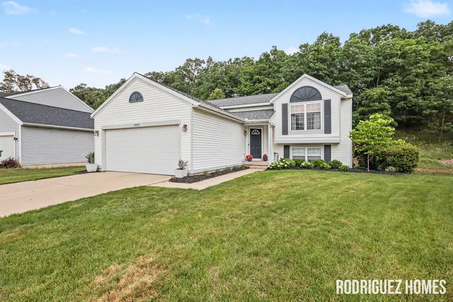 2007 Sandrel Drive NE, Grand Rapids, MI 49505 - #2