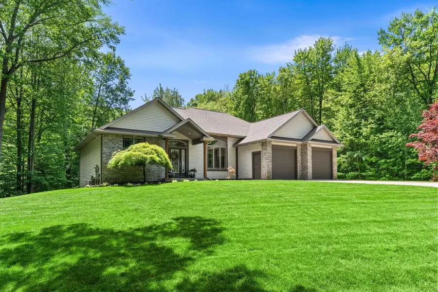 16528 Hemlock Drive, Spring Lake, MI 49456 - #3