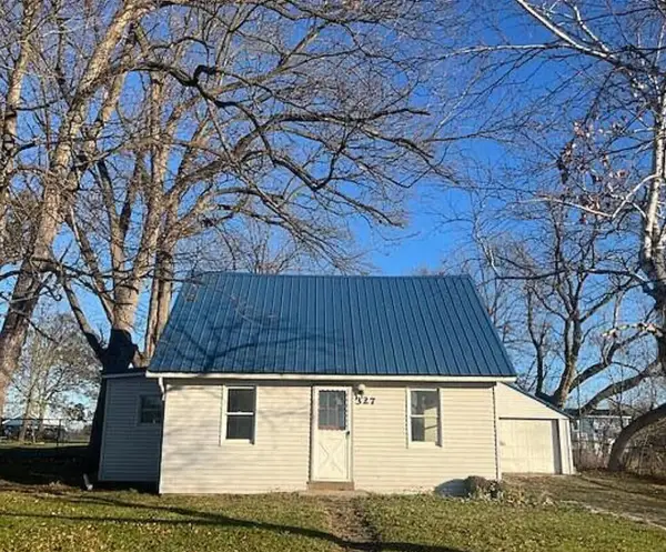 327 E Main Street, Vermontville, MI 49096