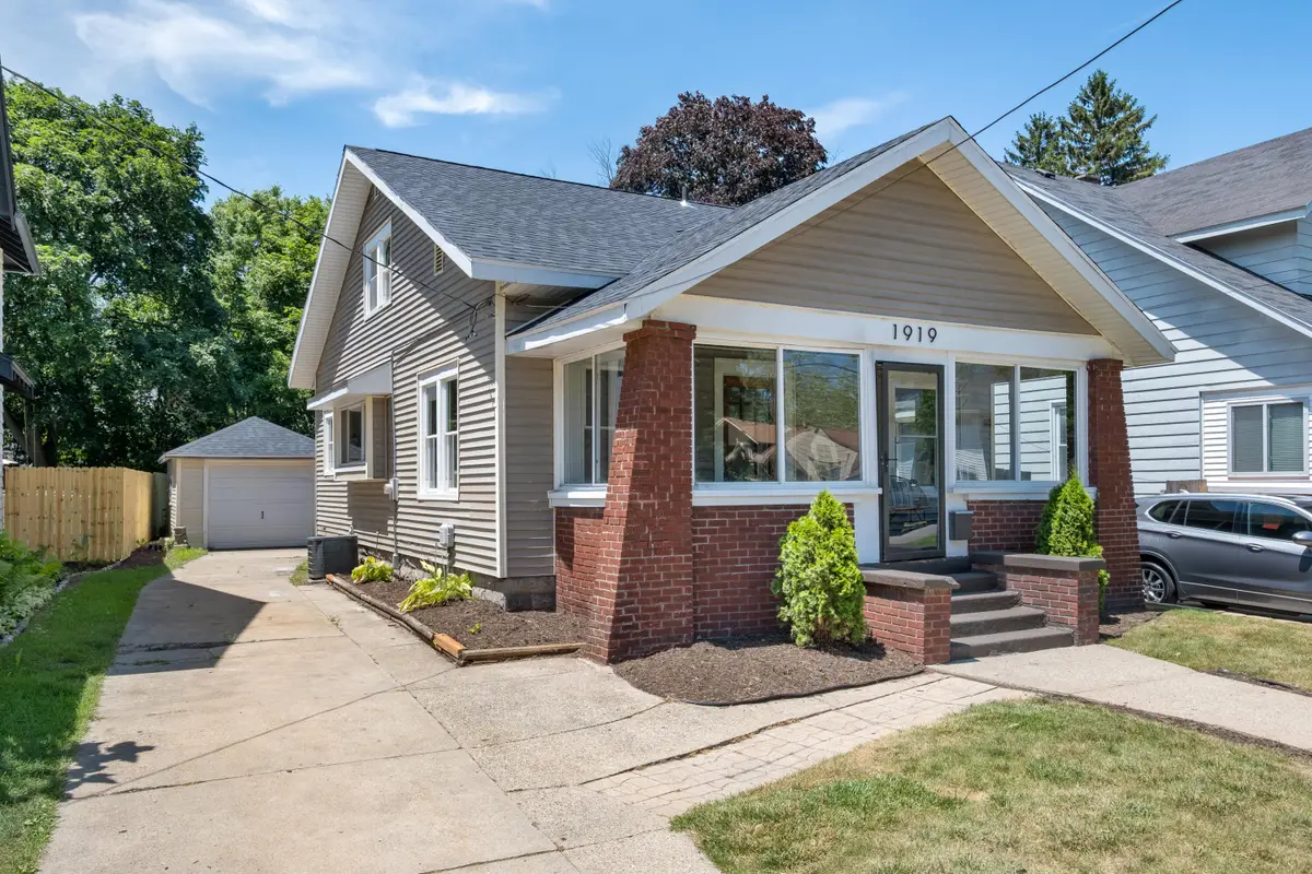 1919 Lafayette Avenue SE, Grand Rapids, MI 49507 - #1