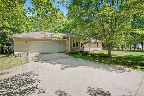 4955 Red Pine Drive, Grant, MI 49327