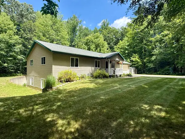 19390 Timberland Drive, HowardCity, MI 49329