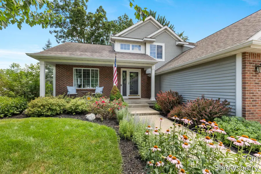 6494 Los Altos Drive NE, Rockford, MI 49341 - #2