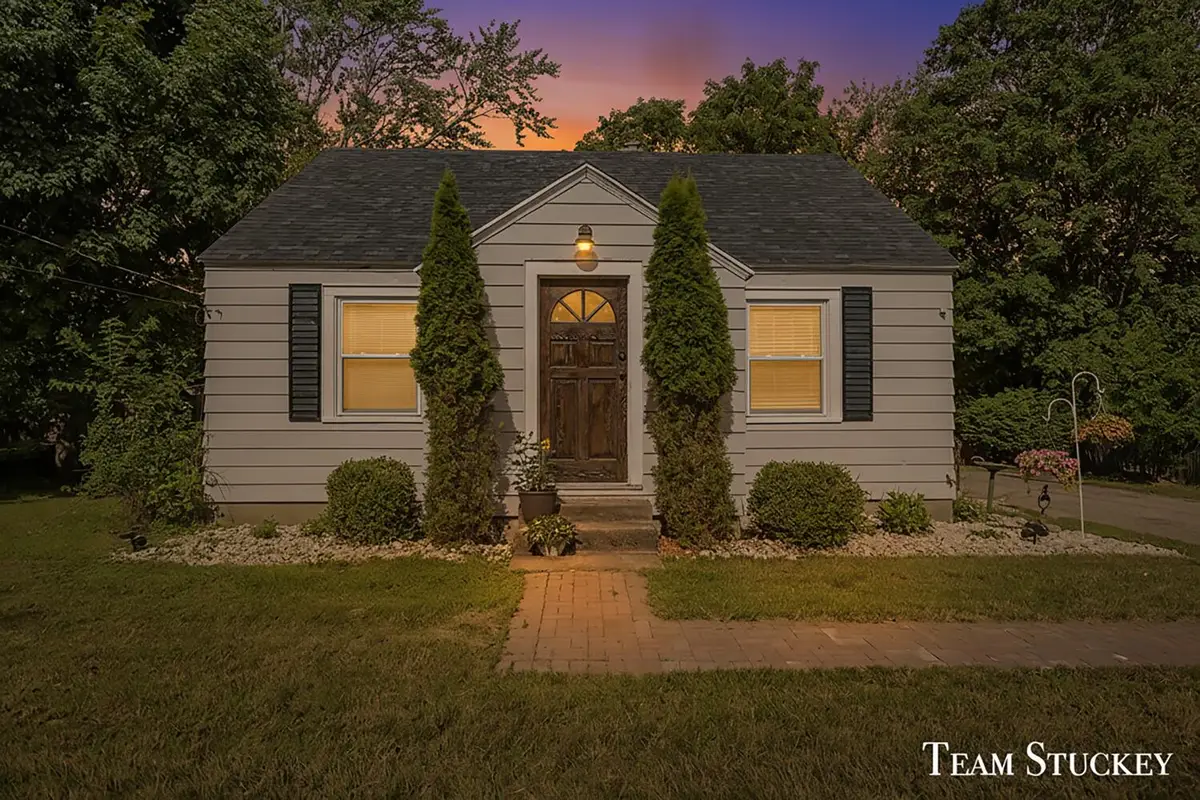 1125 Kusterer Drive NW, Walker, MI No - #1