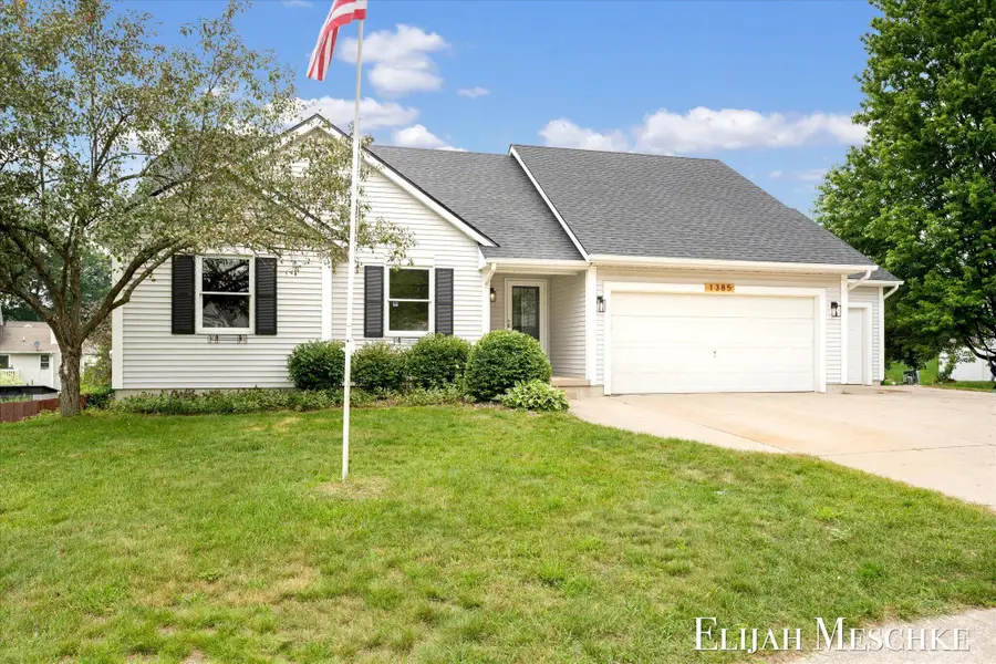 1385 Shaw Court NE, Rockford, MI 49341 - #2