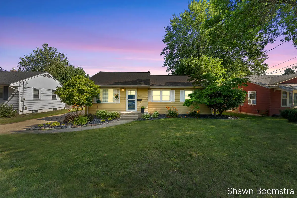 1533 Royal Oak Street SW, Wyoming, MI 49509 - #1