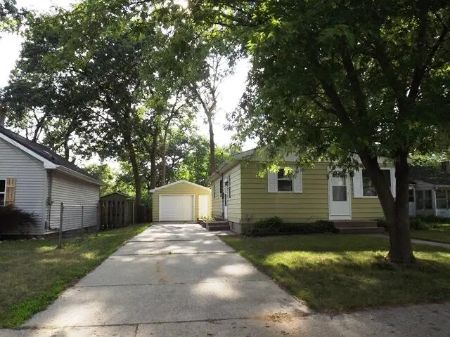3751 Michael Avenue SW, Wyoming, MI 49509 - #2