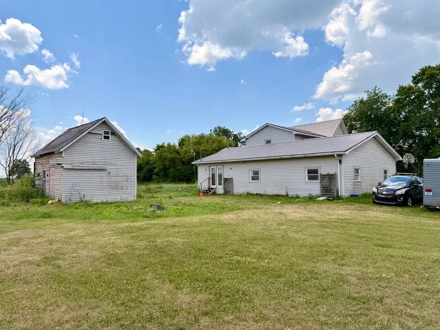 8565 S Mount Hope Road, Bloomer, MI 48811 - #3