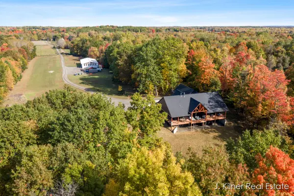 4390 22 Mile Road NW, Grant, MI 49327