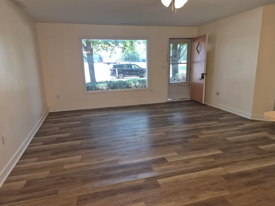 885 Barnum Street SW, Wyoming, MI 49509 - #3