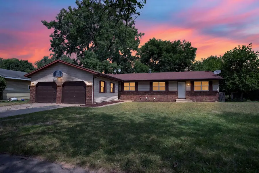 2141 Shangrai-La Drive SE Modifier: Dr, Kentwood, MI 49508 - #2