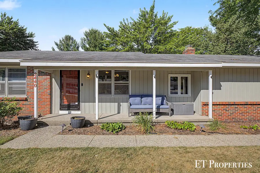 2440 Saratoga Drive NE, Grand Rapids, MI 49525 - #2