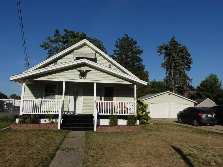 1620 Burlingame Avenue SW, Wyoming, MI 49509 - #2