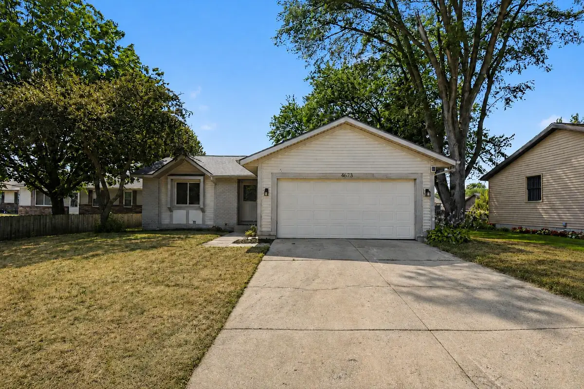 4673 Flying Eagle Drive SE, Grand Rapids, MI 49548 - #1