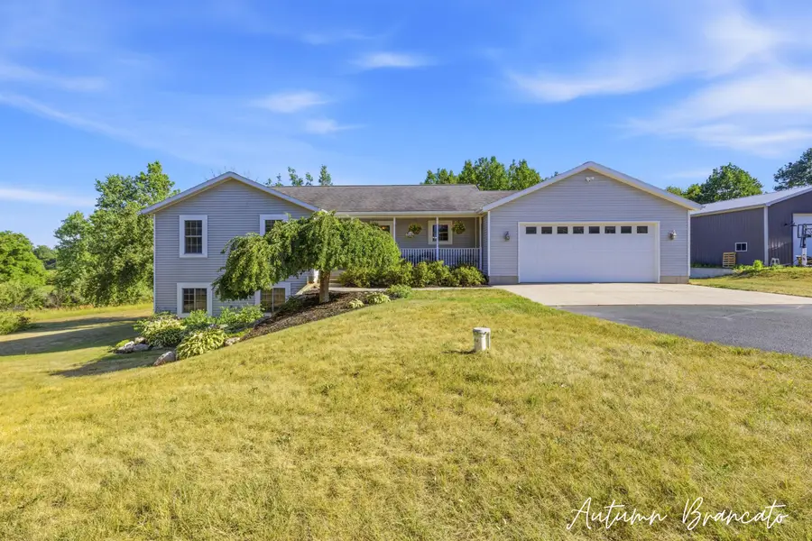 3350 Egner Street NE, Solon, MI 49319 - #2