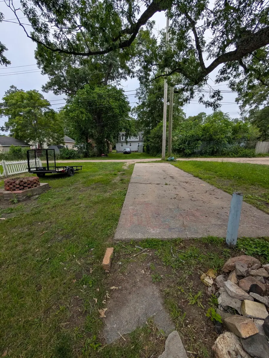 3021 Hoyt Street, Muskegon Heights, MI 49444 - #2