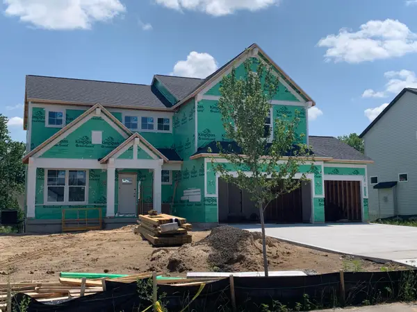 7882 Woodhurst Drive NE, Rockford, MI 49341
