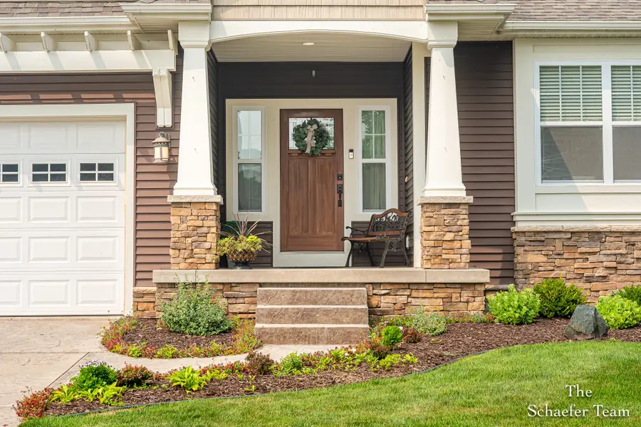 8736 Mount Rainier Circle, Lansing, MI 48917 - #2
