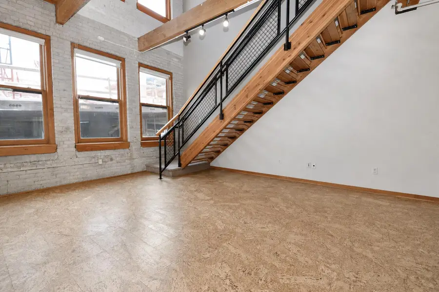 600 Monroe Avenue NW Unit: 411, Grand Rapids, MI 49503 - #3