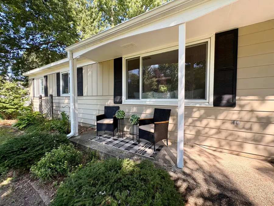11141 Woodbushe Drive SE, Lowell, MI 49331 - #2
