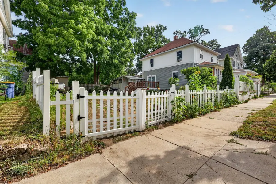 243 Delaware Street SE, Grand Rapids, MI 49507 - #2
