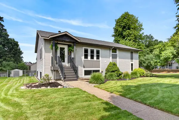 1329 Dewberry Court NE, GrandRapids, MI 49505