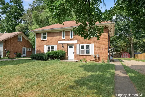 224-226 Maple Street, Parchment, MI 49004