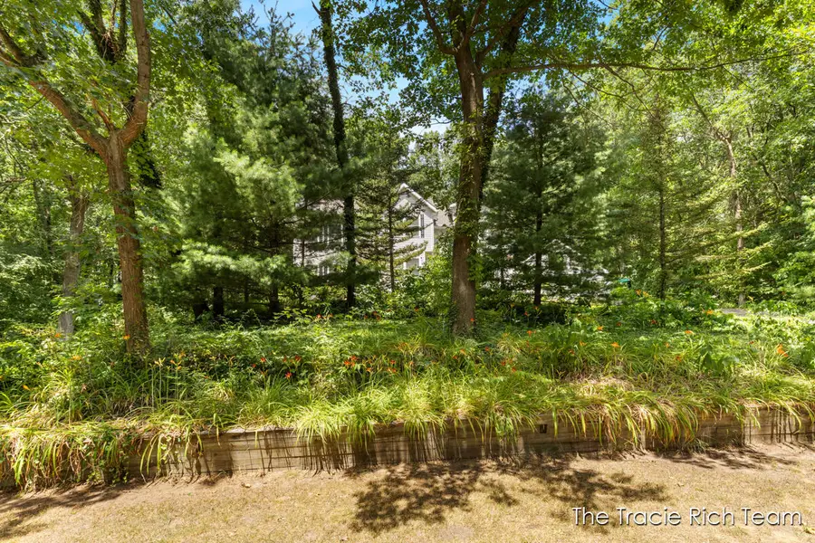 4669 Wood Valley Court NE, Rockford, MI 49341 - #3