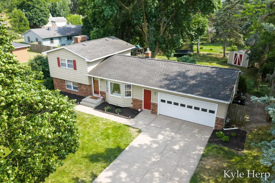 1038 Ferris Street NW, Walker, MI 49544 - #3