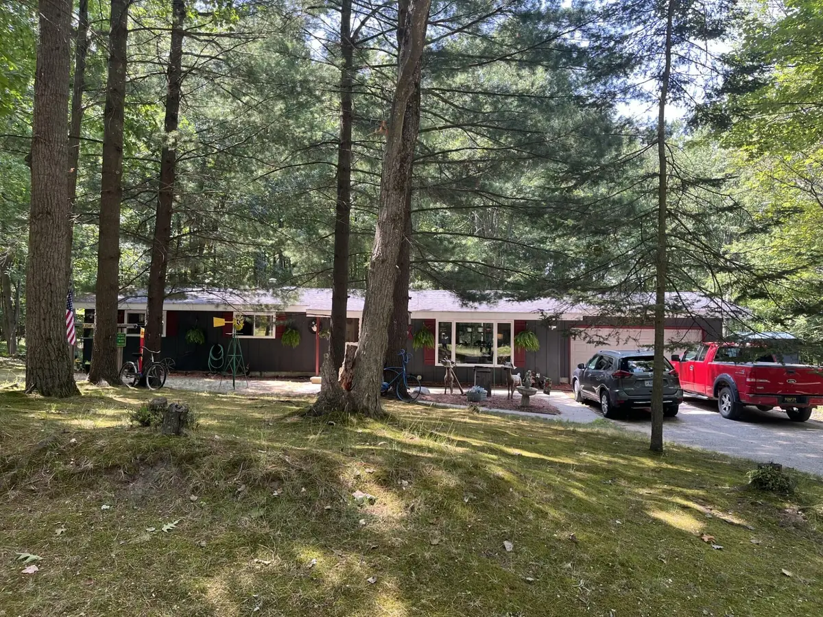 9675 Pere Marquette Drive, Stanwood, MI Yes - #1