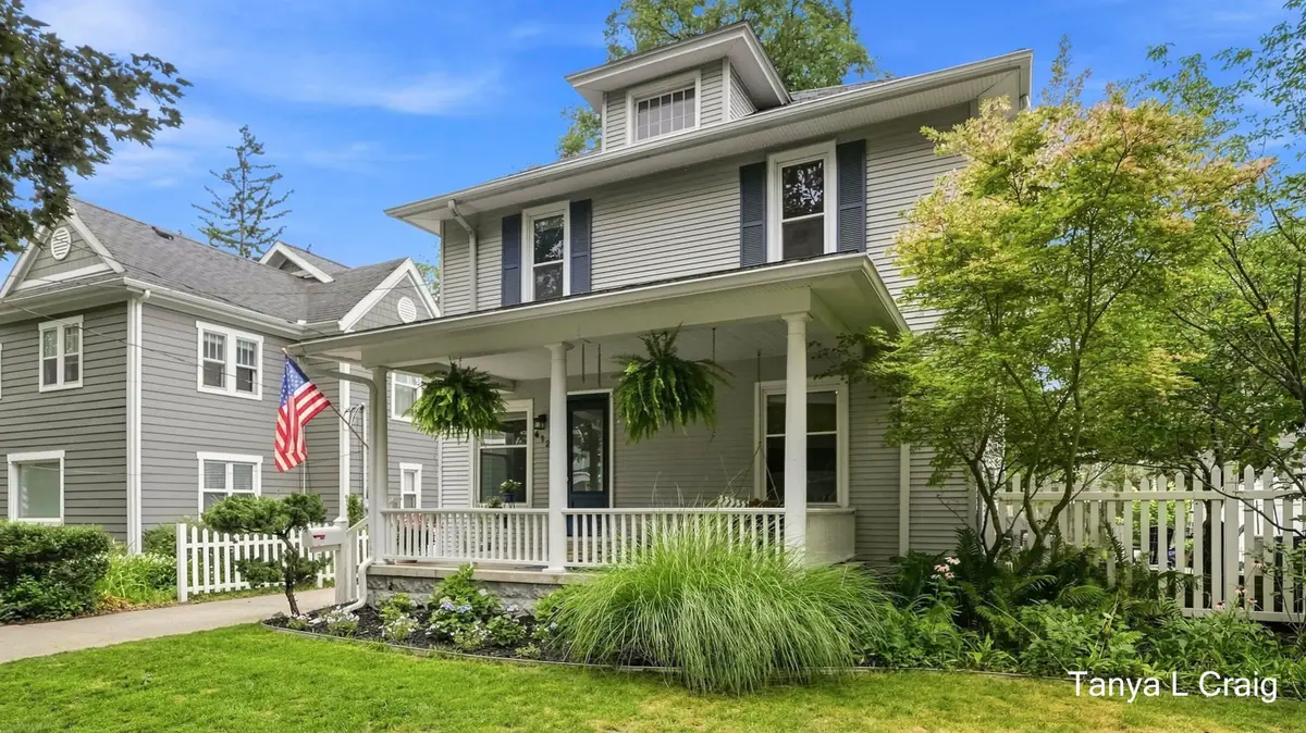 612 Greenwood Avenue SE, East Grand Rapids, MI 49506 - #1