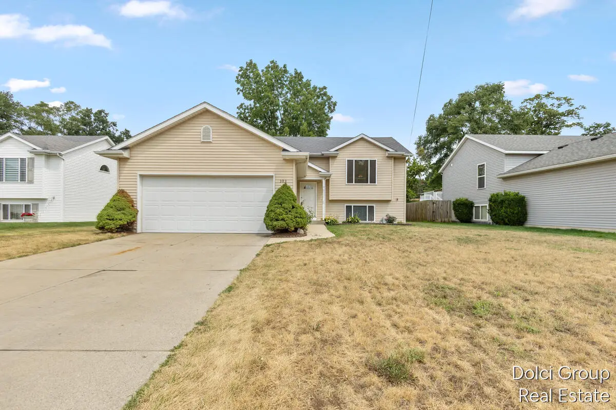 303 Regent Street SE, Kentwood, MI 49548 - #1